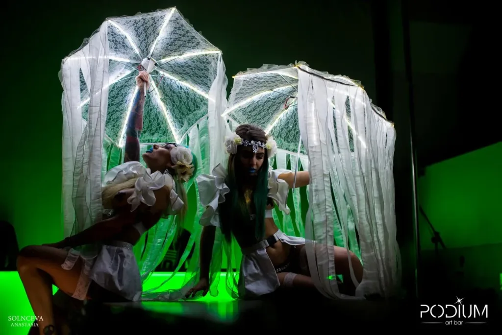 art-bar PODIUM, Маяковского 11 art-bar PODIUM